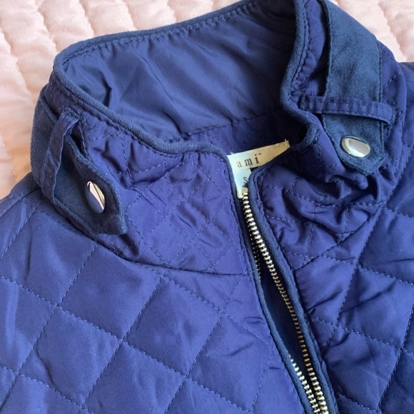 Blue vest with gold detailing - Picture 2 of 3